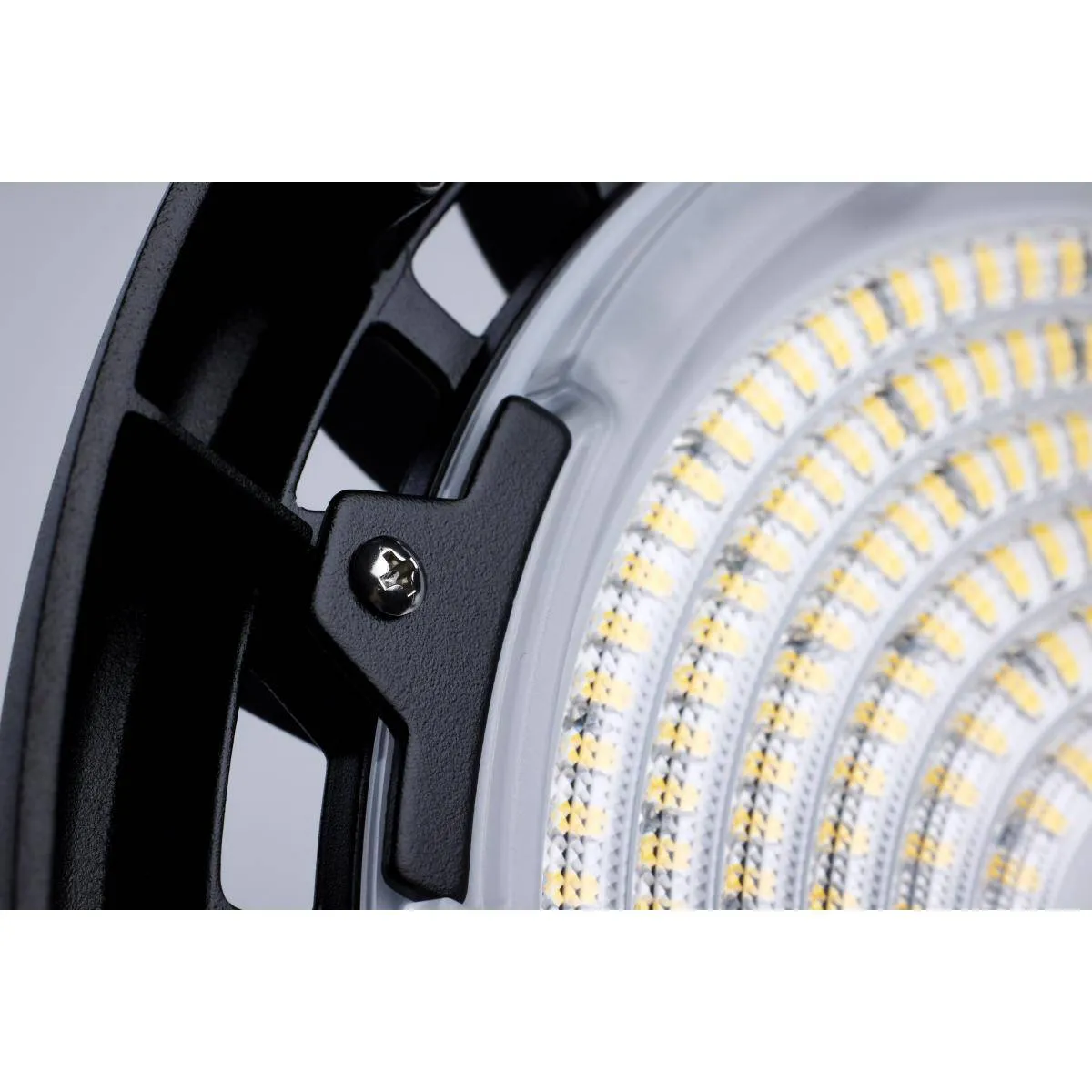 150 Watt UFO LED High Bay; 5000K; 21750 Lumens; 277-480 Volt; Black Finish