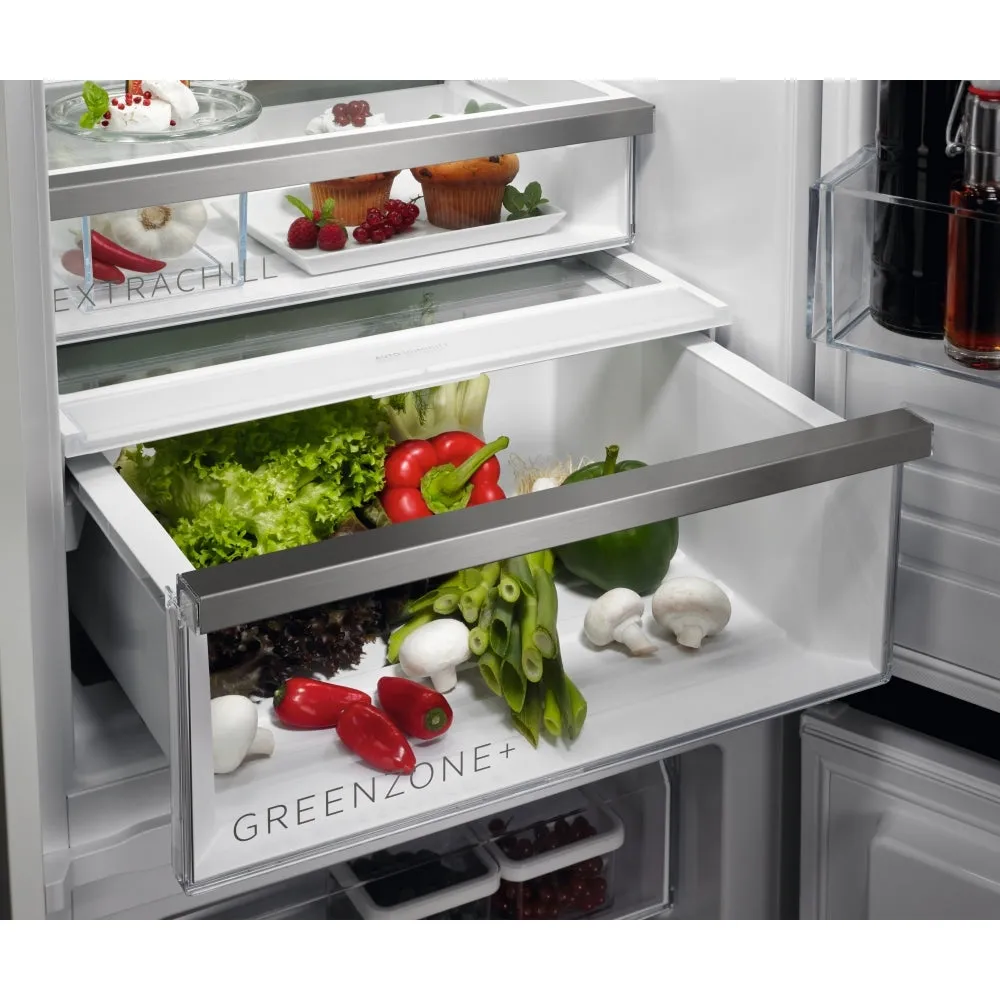 AEG TSC8M181CS Fully Integrated 70/30 Fridge Freezer Frost Free with Fixed Hinge,C Rated