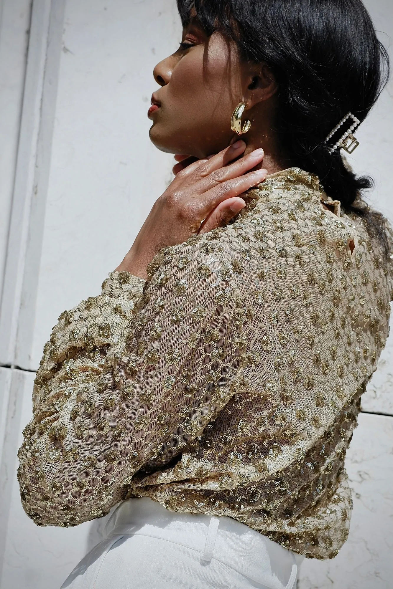 BLUSA LANTEJOULAS DOURADA