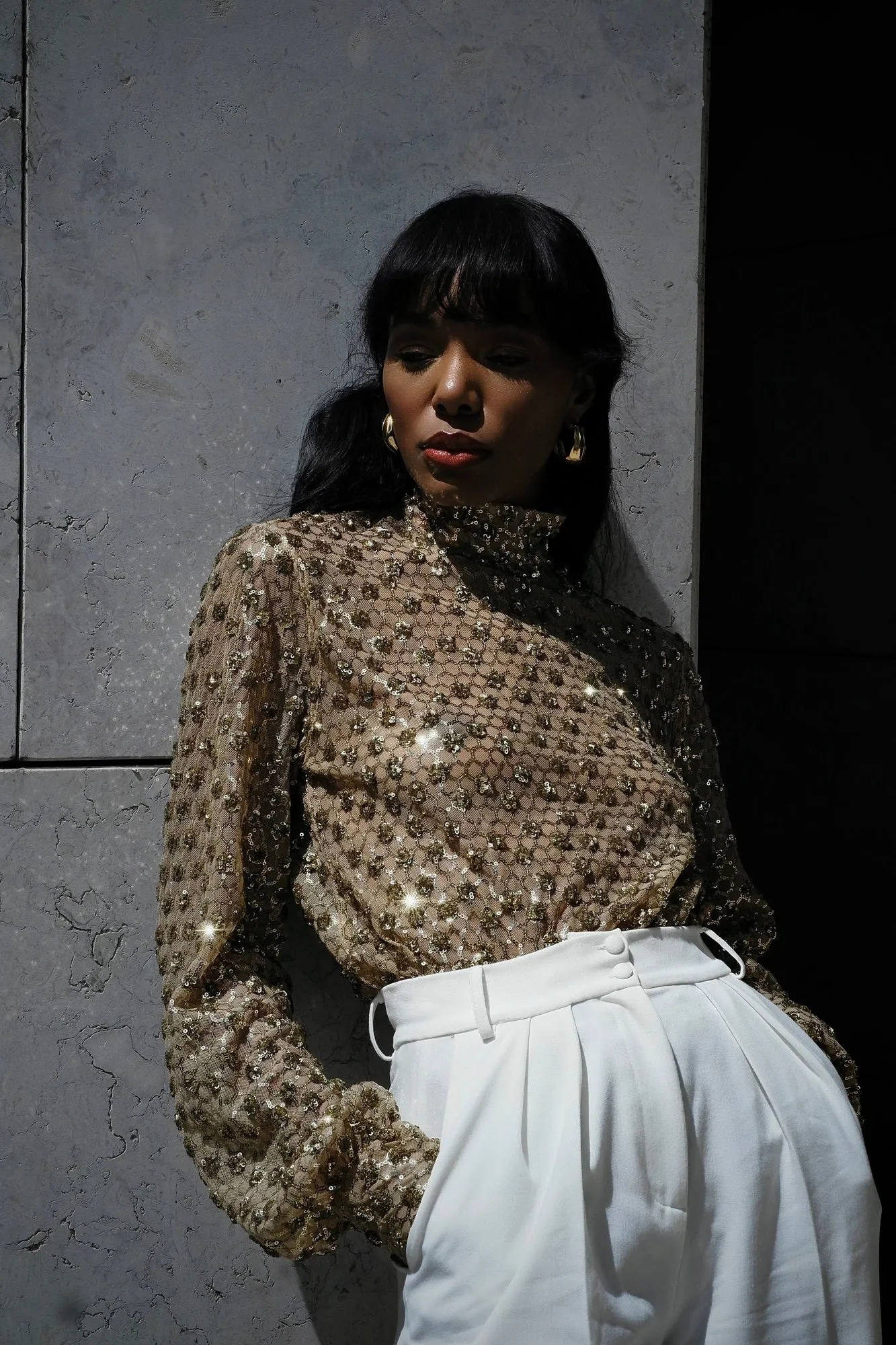 BLUSA LANTEJOULAS DOURADA