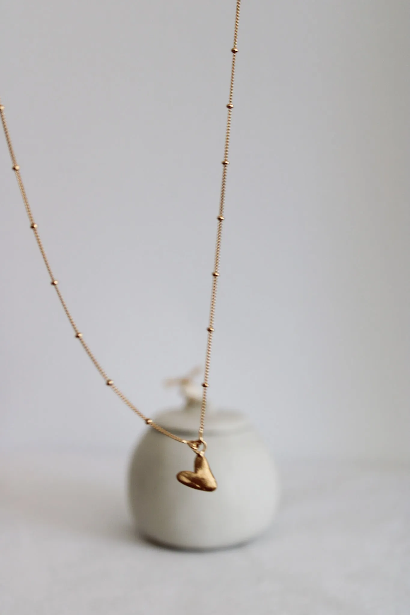 Coração nas Mãos v1 Necklace