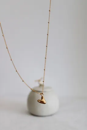 Coração nas Mãos v1 Necklace