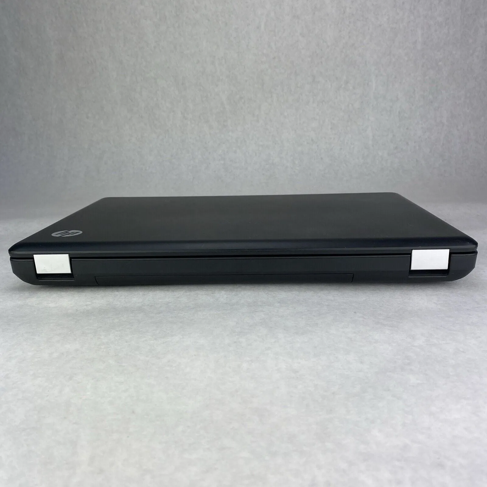 HP G56-141US Notebook 15.6'' Intel Celeron 900 2.20GHz 2GB RAM No AC No HDD OS