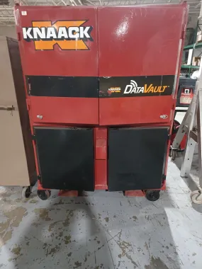 Knaack 118-01 Data Vault Mobile Station Bare - Reconditioned