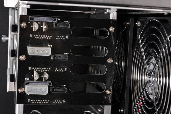 Lian Li 3.5" HDD SATA Hot swap backplane #BP3SATA