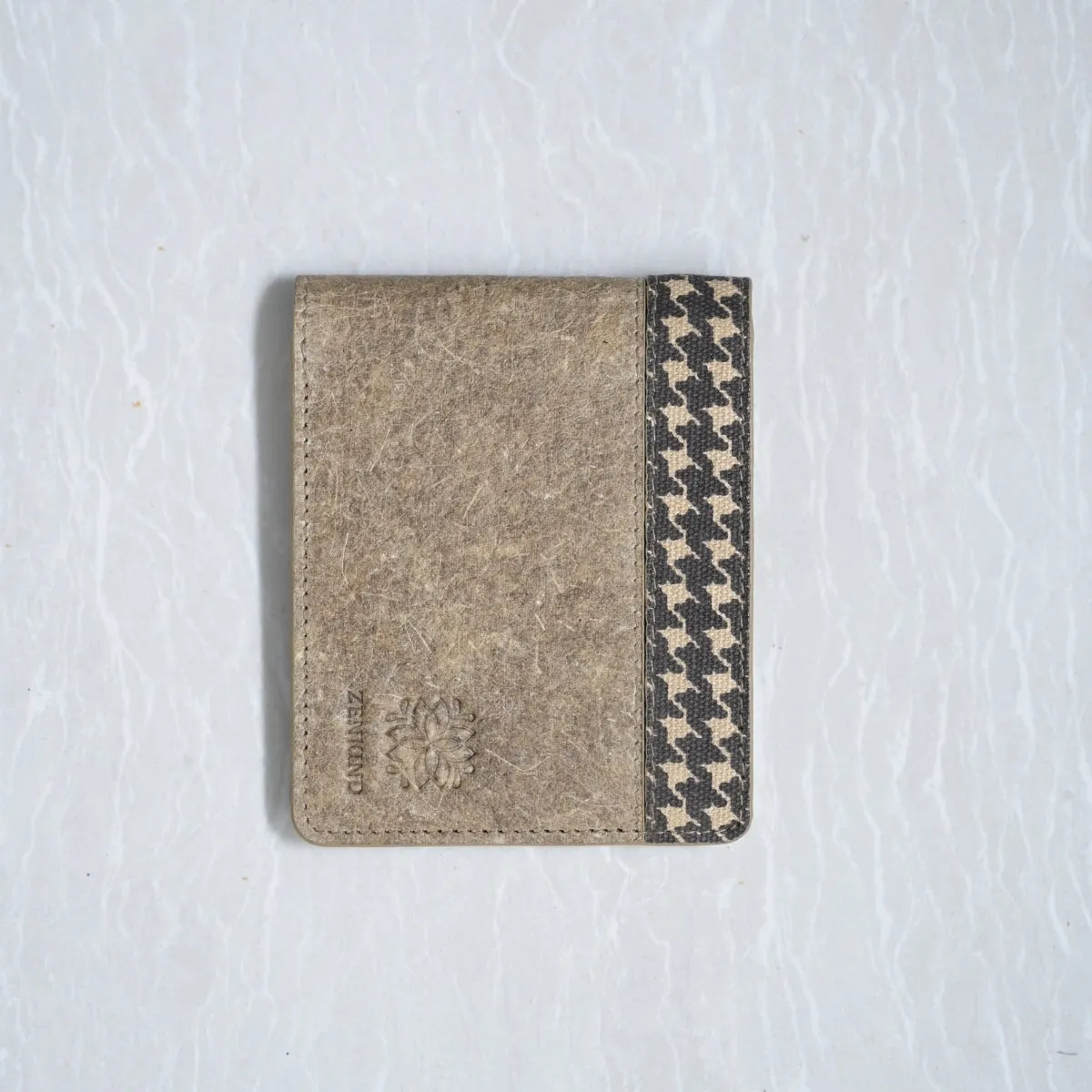 Men Wallet | 2 Cash & 1 Coin Pocket | Coconut Leather | Print Accent | Peanut